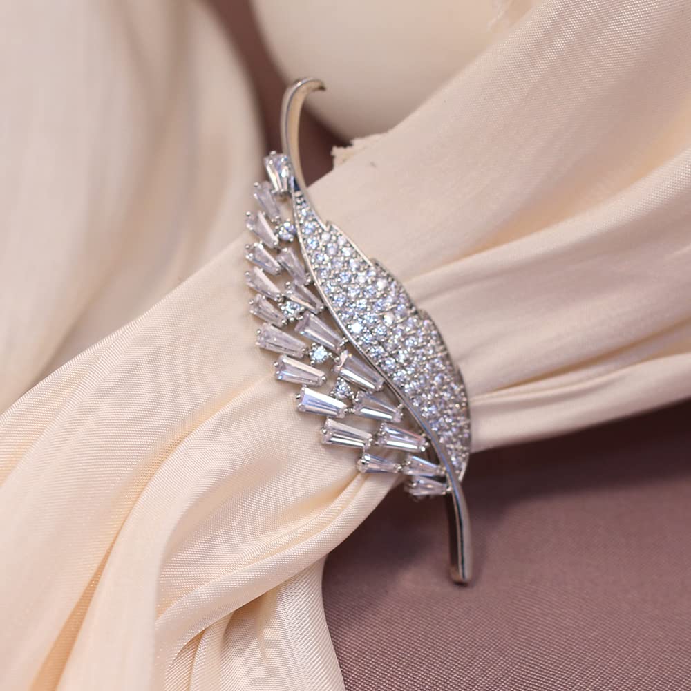 AILONMEI Elegant Leaf Corsage Brooches Jewelry for Women Fashion Pearl Costume Broaches and Pins(Silver)