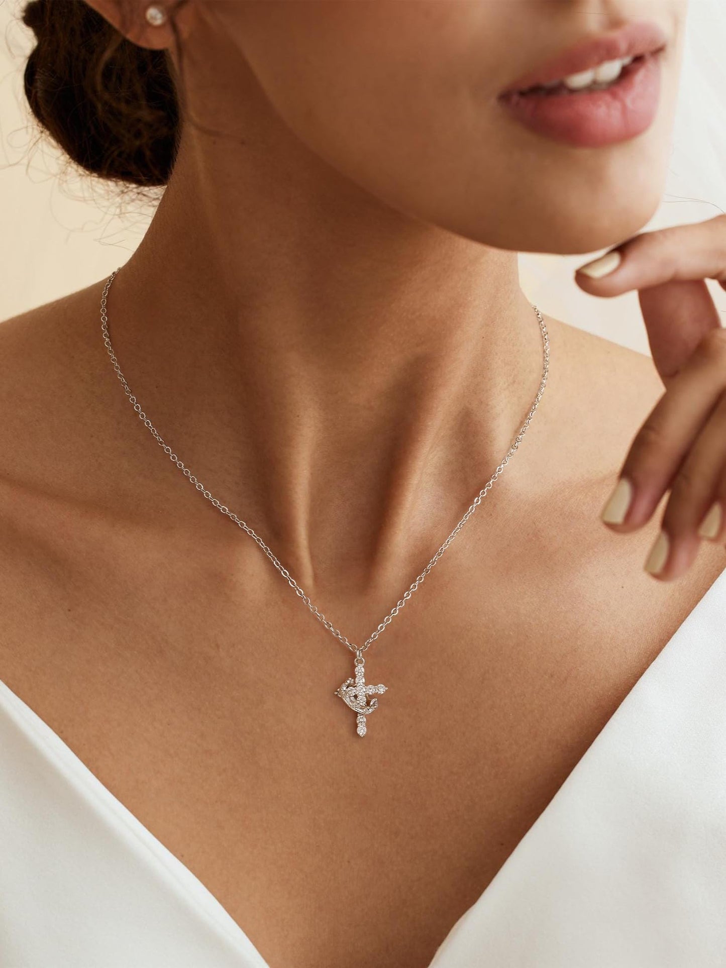 Robaice Silver Cross Necklace for Women, Sterling Silver Plated Crown Cross Pendant Necklace Cross Necklaces Faith Jewelry First Communion Necklace, Silver