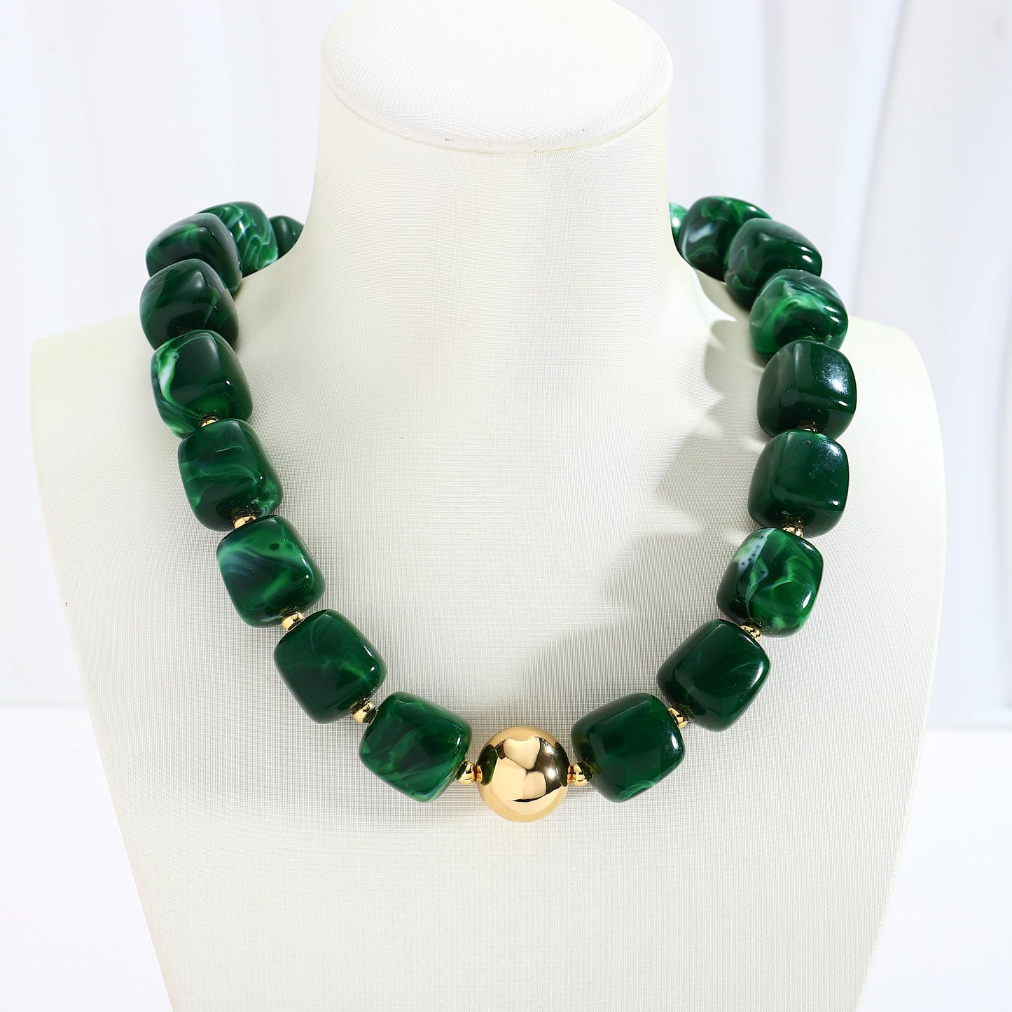 WOWORAMA Green Beaded Necklace for Women Trendy Chunky Statement Choker Necklaces Dark Green Large Square Resin Beads Necklace Y2k Boho Summer Jewelry