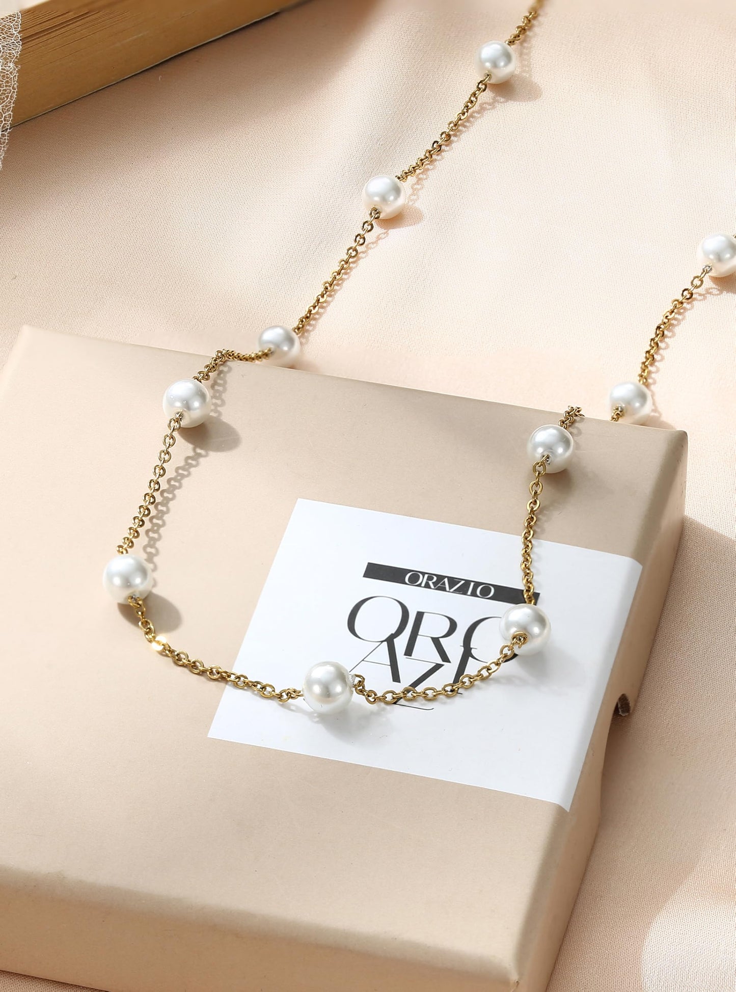 ORAZIO Dainty Gold Pearl Necklaces for Women, 14K Gold Plated Faux Pearl Choker Necklaces Trendy Small Pearl Necklace Strand Wedding Prom Bridal Pearls Jewelry Gifts 20 in 6mm