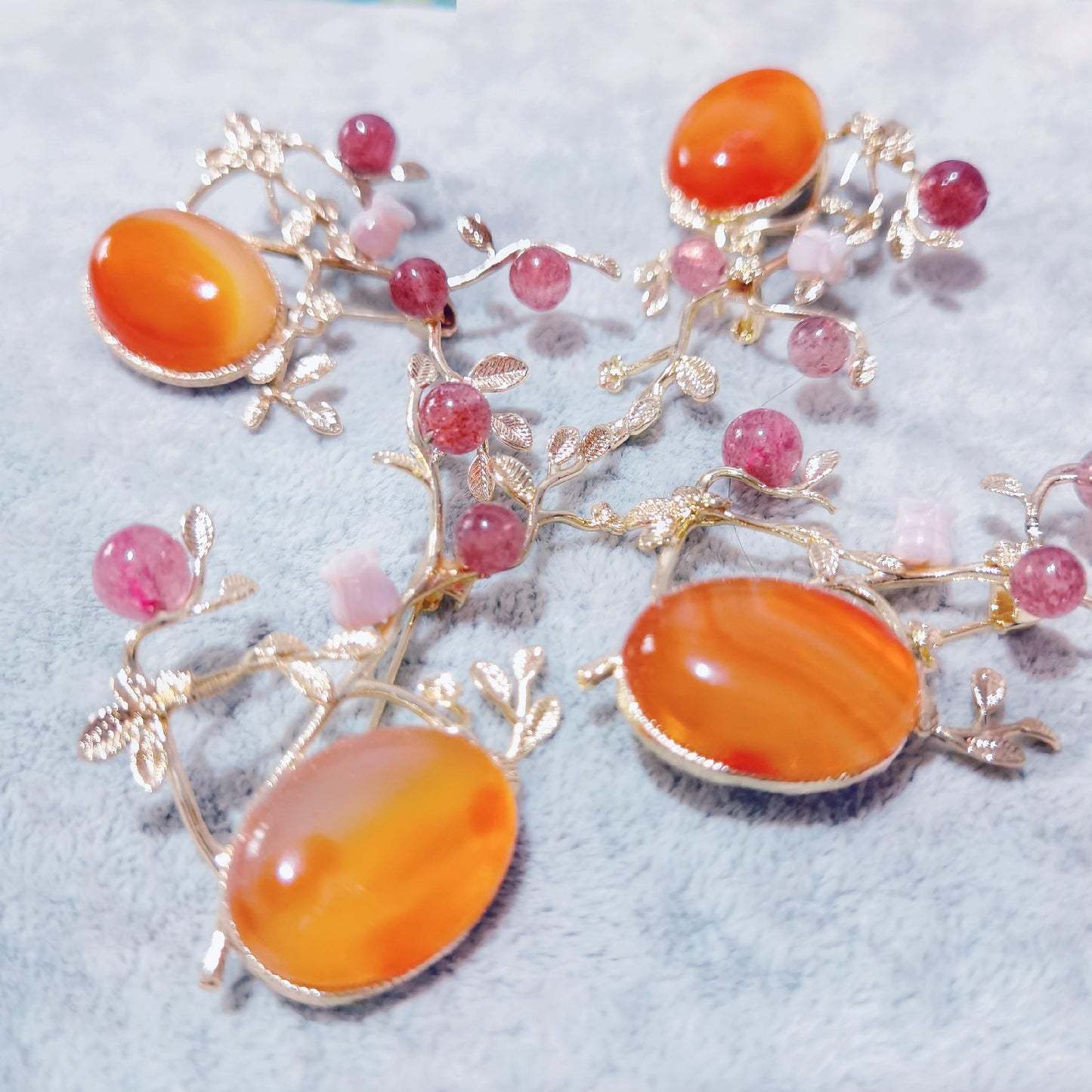 CCijiNG New Year Brooches for Women with Crystal, Flower, Rhinestone Brooches Pins Elegant Jewelry Blossom Fashionable Gifts Ladies Bouquet Brooches Pin for Birthday, Party, New Year, Wedding(Orange)