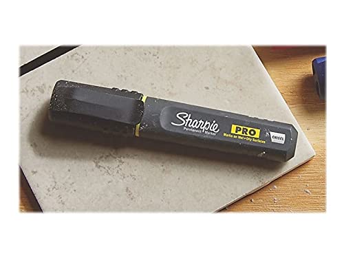 Sharpie Pro Permanent Marker Medium Chisel Tip Black 12 Count (2018326)