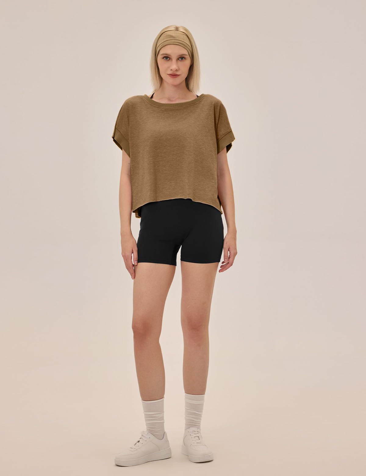 UNIANKIYA Open Back Workout Tops for Women Loose Fit Athletic Crop Tee Short Sleeve Gym Running Yoga Shirt Brown