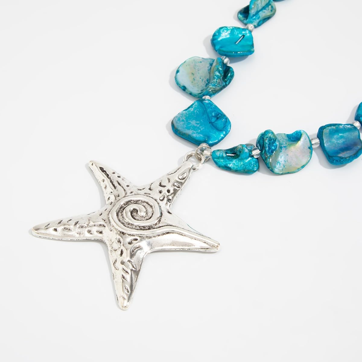 LNNVKRV Chunky Silver Big Starfish Pendant Necklace for Women Fashion Adjustable Colorful Irregular Shell Beaded Choker Necklaces Boho Summer Beach Jewelry for Women (blue)