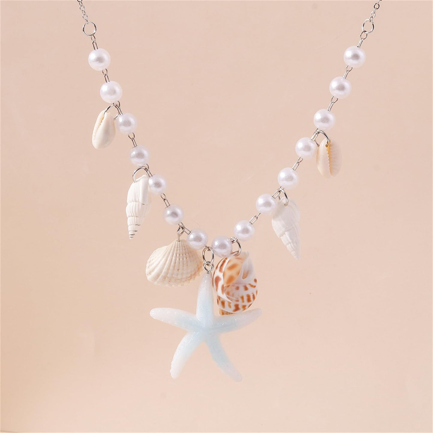 Seashell Necklace Boho Starfish Necklace Vintage Pearl Conch Choker Summer Holiday Beach Accessories Jewelry for Women (White)