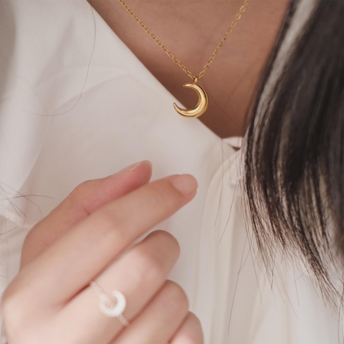 KONPJE Sunflower Fidget Necklace for Women Gold Moon Necklace Rotating Heart Necklaces Spinning Crystal Sunflower Anxiety Necklaces Crescent Moons Jewelry Accessories (Moon)