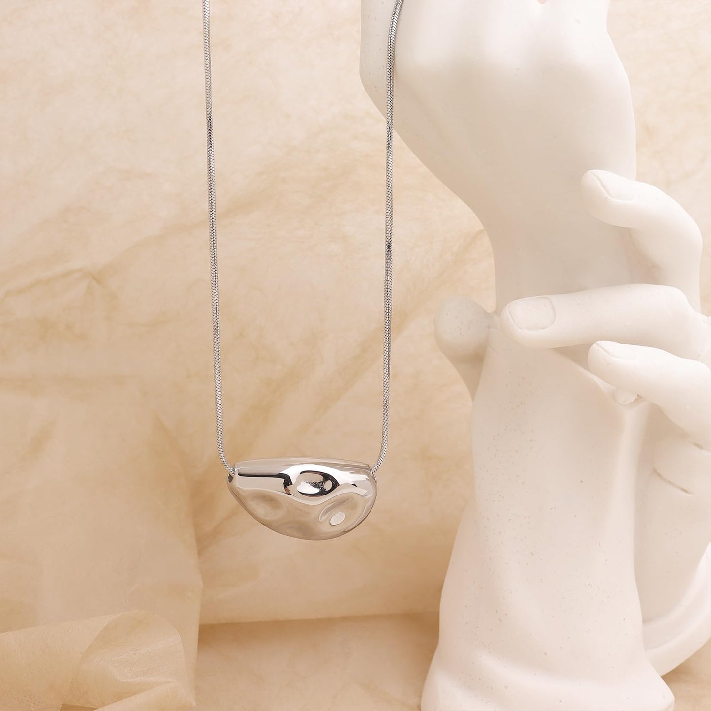 Frigotine Chunky Silvery Teardrop Pendant Necklace for Women, Trendy Statement Thick Adjustable Hammered Hollow Long Chain Necklaces Fall Winter Prom Jewelry Gift