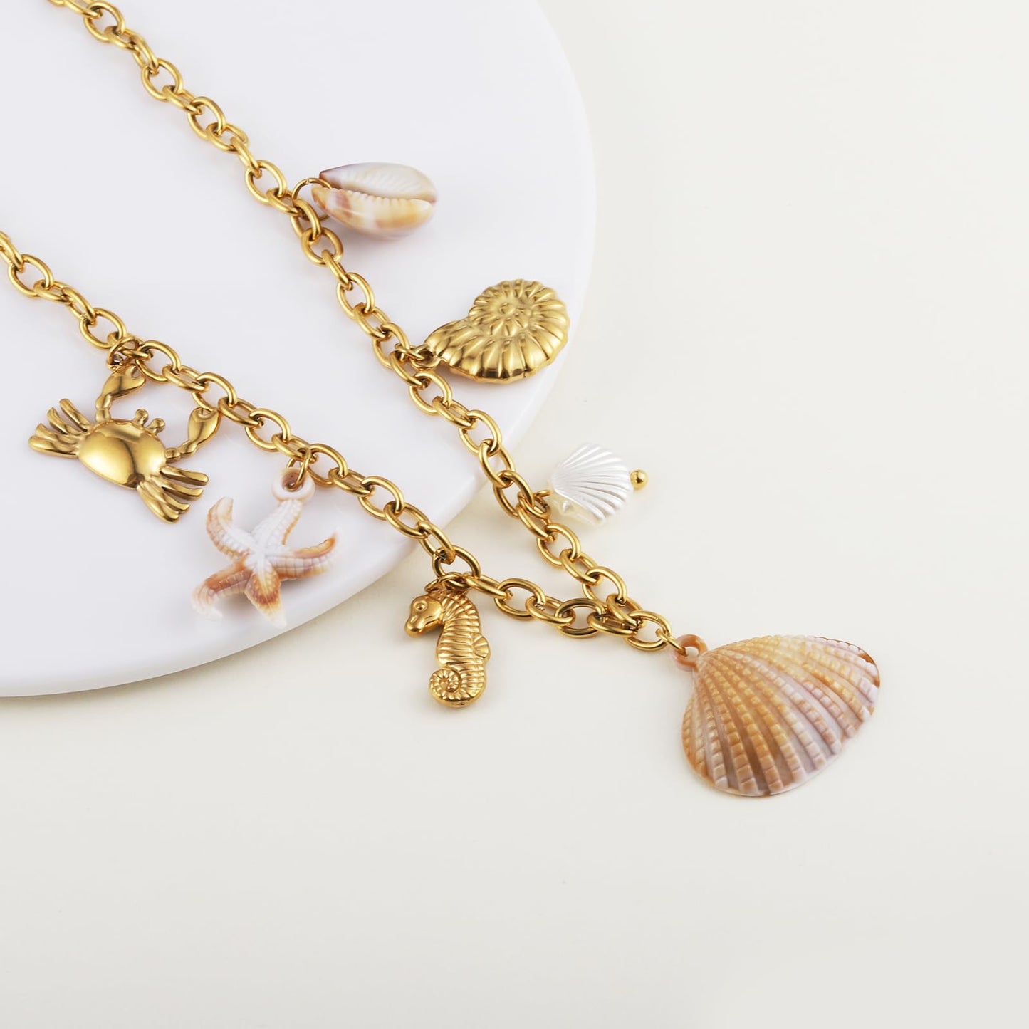LCTrusttmor Gahna Sea Shell Necklace for Women, 18K Gold Plated Starfish Seahorse Crab Conch Charm with Adjustable Choker Necklaces for Women, Summer Beach Jewelry Gifts