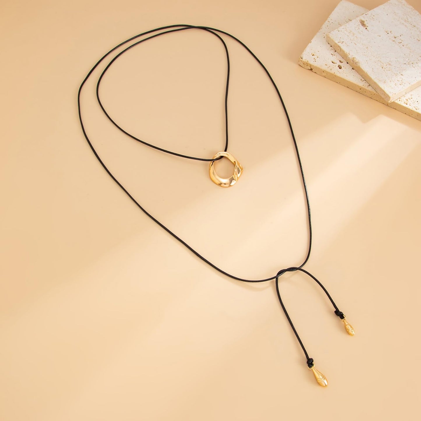 Hcrohihit Chunky Hollow Pendant Necklace for Women,Trendy Charm Big Circle Necklace Boho Punk Cowgirl Outfits Western Accessories (C-GD)