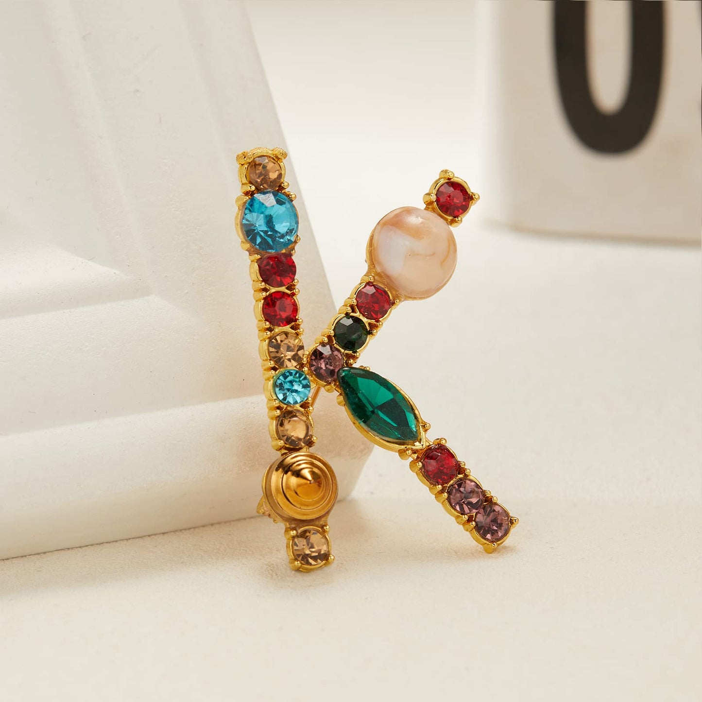 RINHOO Pearl Initial Brooch Pin Crystal A-Z 26 Alphabet Letters Brooch Colorful Enamel Breastpin Pin Jewelry for women Gifts (Gold-K)