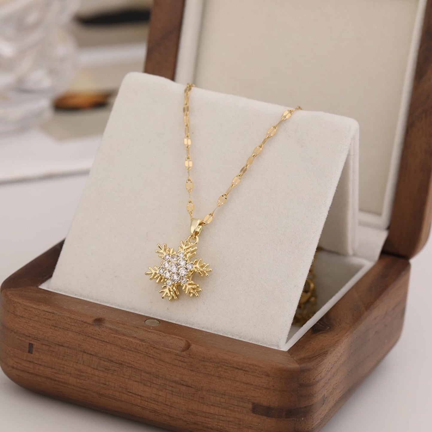 KONPJE Sunflower Fidget Necklace for Women Gold Moon Necklace Rotating Heart Necklaces Spinning Crystal Sunflower Anxiety Necklaces Crescent Moons Jewelry Accessories (Snowflake)