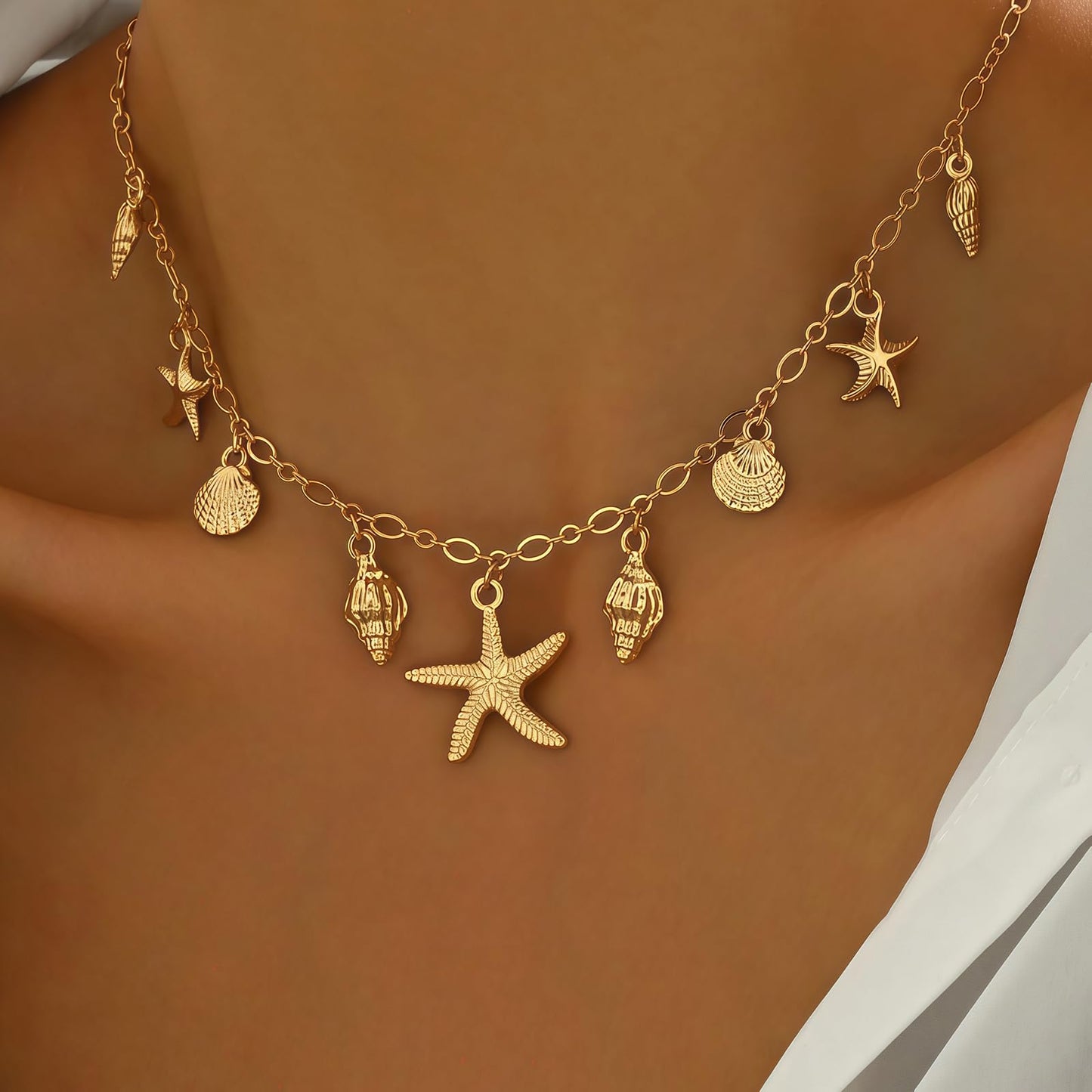 Shell Starfish Necklace for Women, 14k Gold Plated Boho Layered Beaded Charm Pendant Necklace, Dainty Adjustable Pearl Conch Summer Beach Vacation Jewelry Gifts(Starfish Charm)