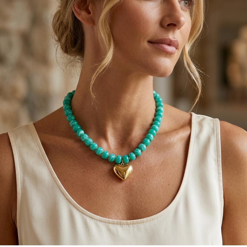 Frigotine Chunky Heart Necklace for Women, Blue Acrylic Resin Beaded Choker with Gold Puffy Heart Pendant, Y2K Boho Statement Jewelry Gift