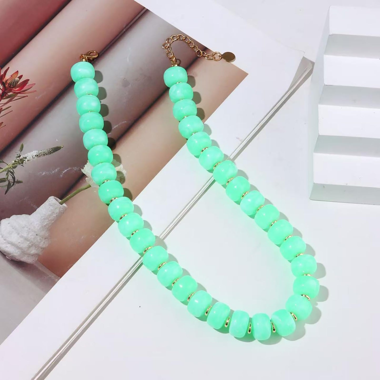joymiao Beaded Necklace for Women Green Resin Chunky Colorful Necklaces Gemstone Beads Large Beaded Choker Summer Beach Jewelry