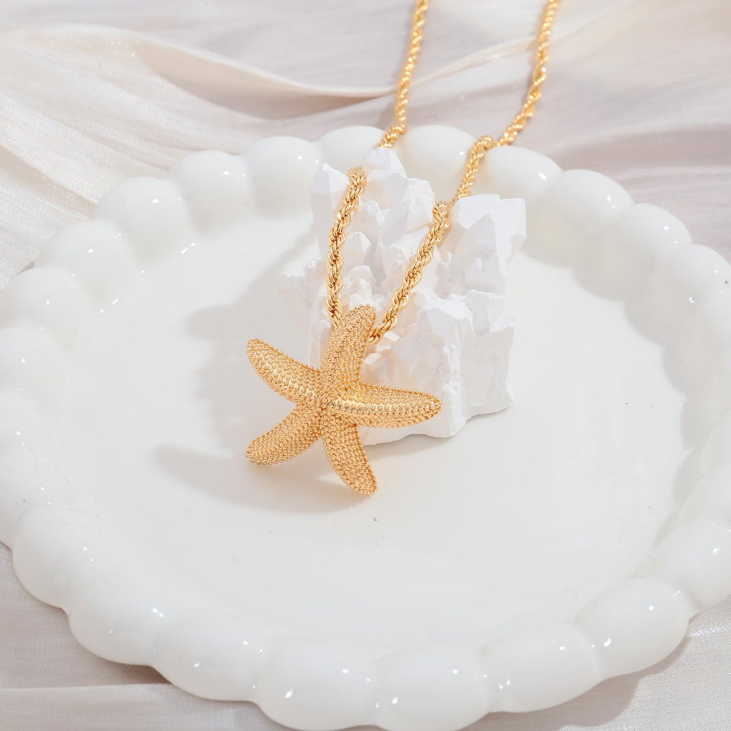 LILIE&WHITE Starfish Pendant Necklace For Women With Rope Chain Gold Seashell Conch Necklace Summer Beach Sea Shell Trendy Jewelry