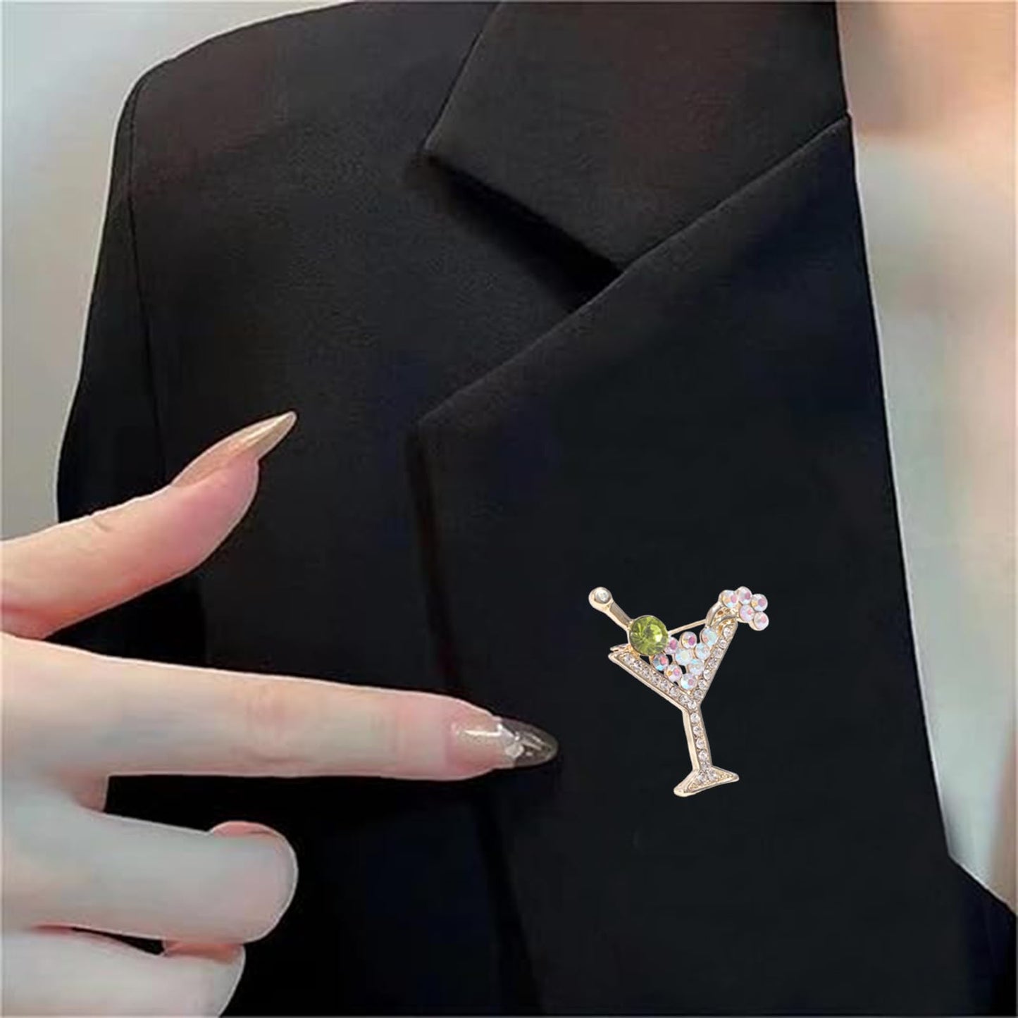 DEYOUM Cocktail Wine Glass Brooch Pin for Women Trendy Cute Cocktail Wines Glass Wine Bottle Brooch Pin Party Hat Bag Suit Charm Jewelry Gift Accessories (green)