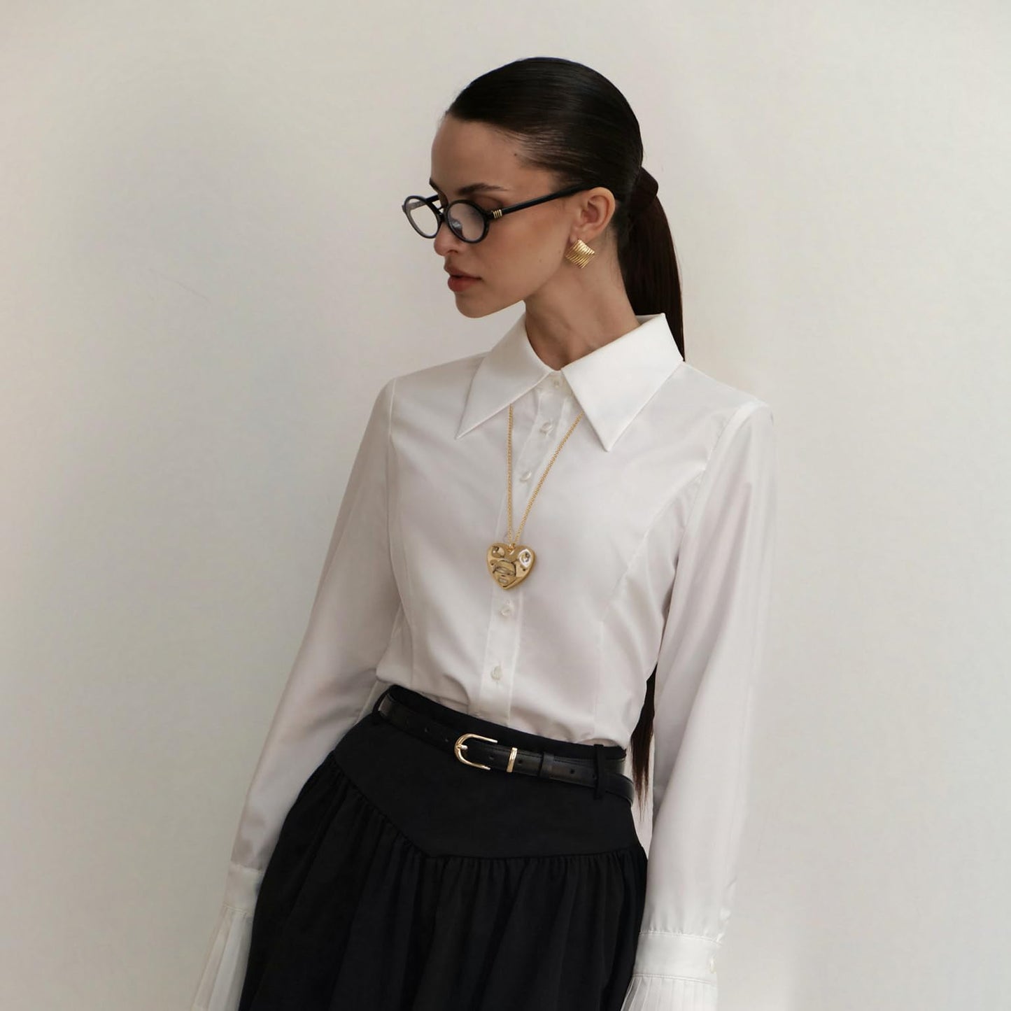 Simple Gold Statement Long Necklace for Women Trendy Heart Pendant Charm Necklace Dainty Gold Sweater Chain Necklace