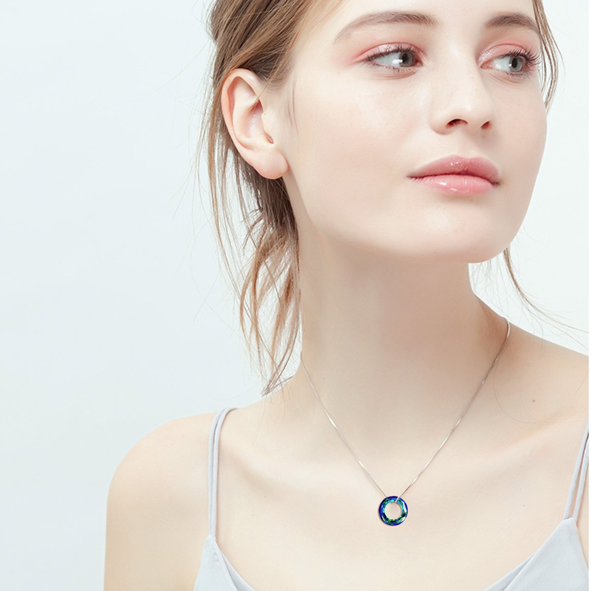 AOBOCO Circle Crystal Necklace 925 Sterling Silver Blue Crystal Pendant Necklace for Women with Austrian Crystals Jewelry for Women Christmas Birthday Holiday Gifts (Dia 0.55" Circle Blue)