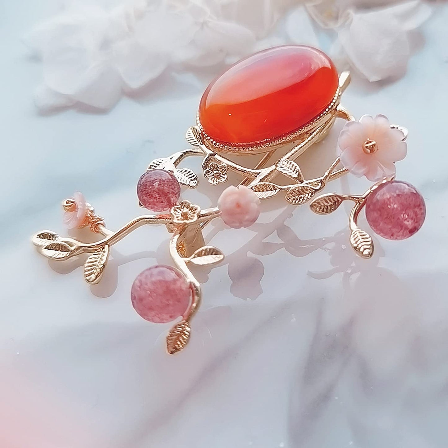 CCijiNG New Year Brooches for Women with Crystal, Flower, Rhinestone Brooches Pins Elegant Jewelry Blossom Fashionable Gifts Ladies Bouquet Brooches Pin for Birthday, Party, New Year, Wedding（Orange）