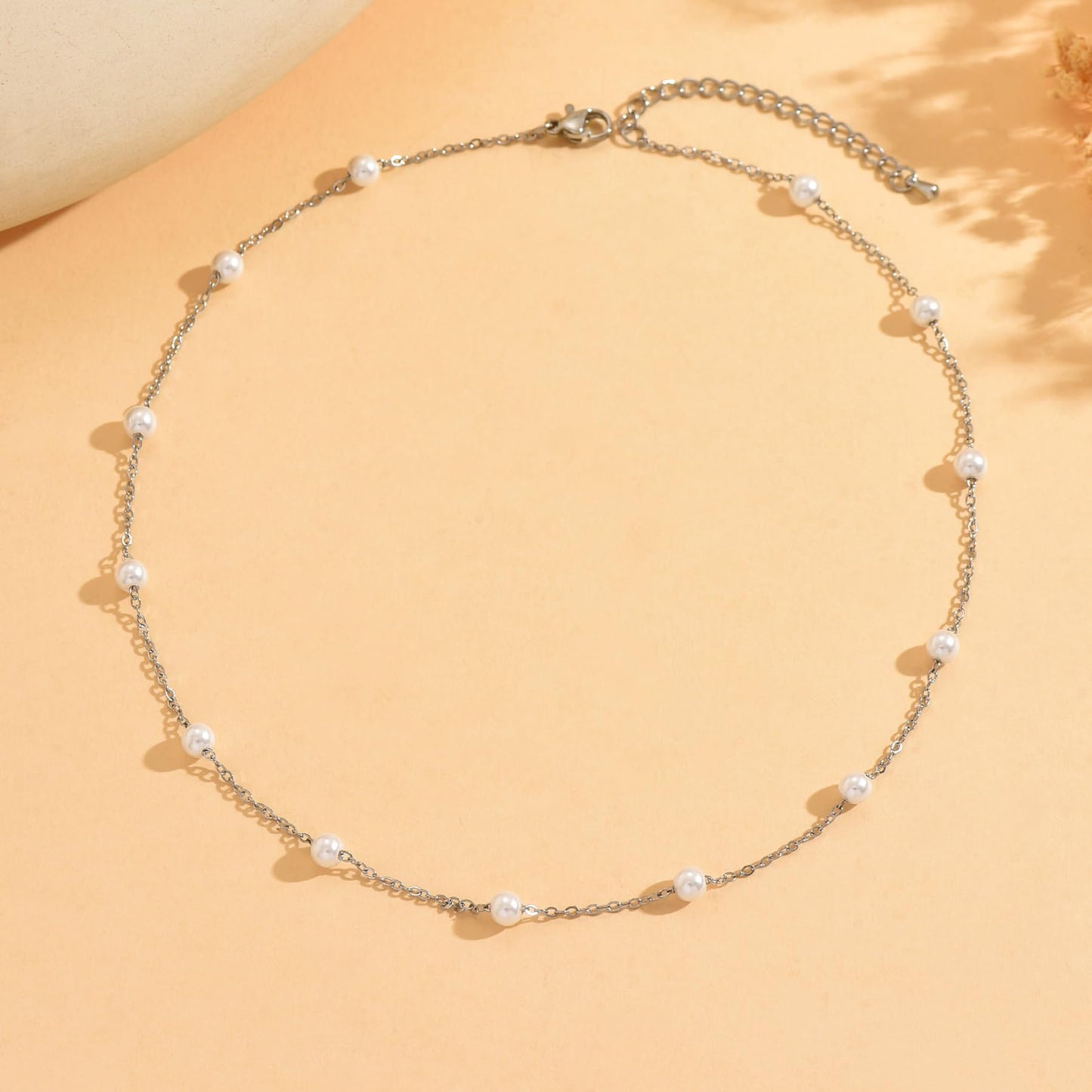 Jewigo Silver Pearl Necklaces for Women Silver Plated Pearl Choker Necklace Dainty Pearls Pendant Necklace Simple Small Pearls Bridesmaid Wedding Jewelry Gift