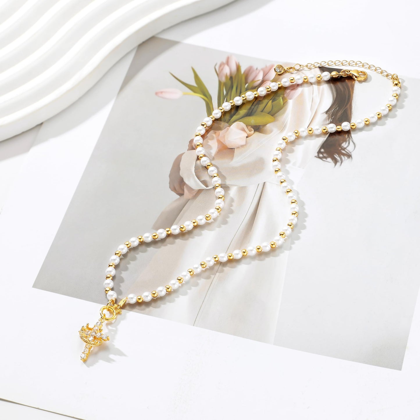 Robaice Cross Necklace for Women 14K Gold Plated Crown Cross Pendant Necklace Simple Gold Necklaces Faith Cross Jewelry First Communion Necklace, Pearl Necklace