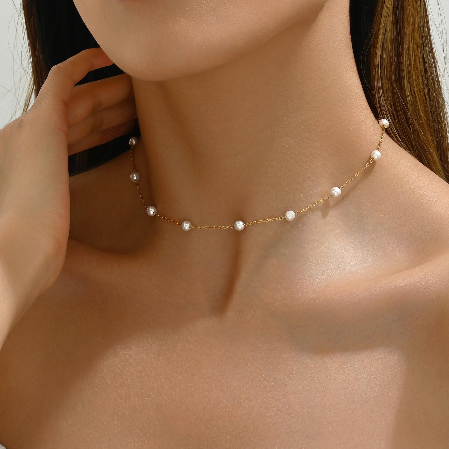 Jewigo Pearl Necklaces for Women 18K Gold Plated Pearl Choker Necklace Dainty Pearls Pendant Necklace Simple Small Pearls Bridesmaid Wedding Jewelry Gift