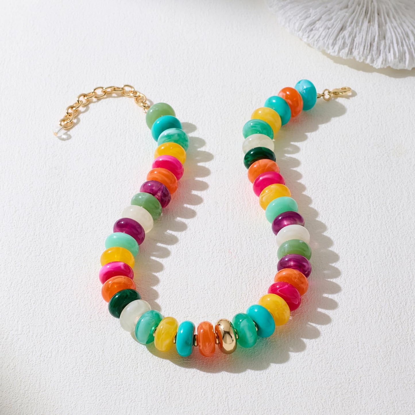 HolidayQbee Beaded Necklace for Women Chunky Colorful Beaded Choker Necklace Boho Oval Rainbow Bead Statement Necklaces Fashion Trendy Summer Beach Jewelry Gifts