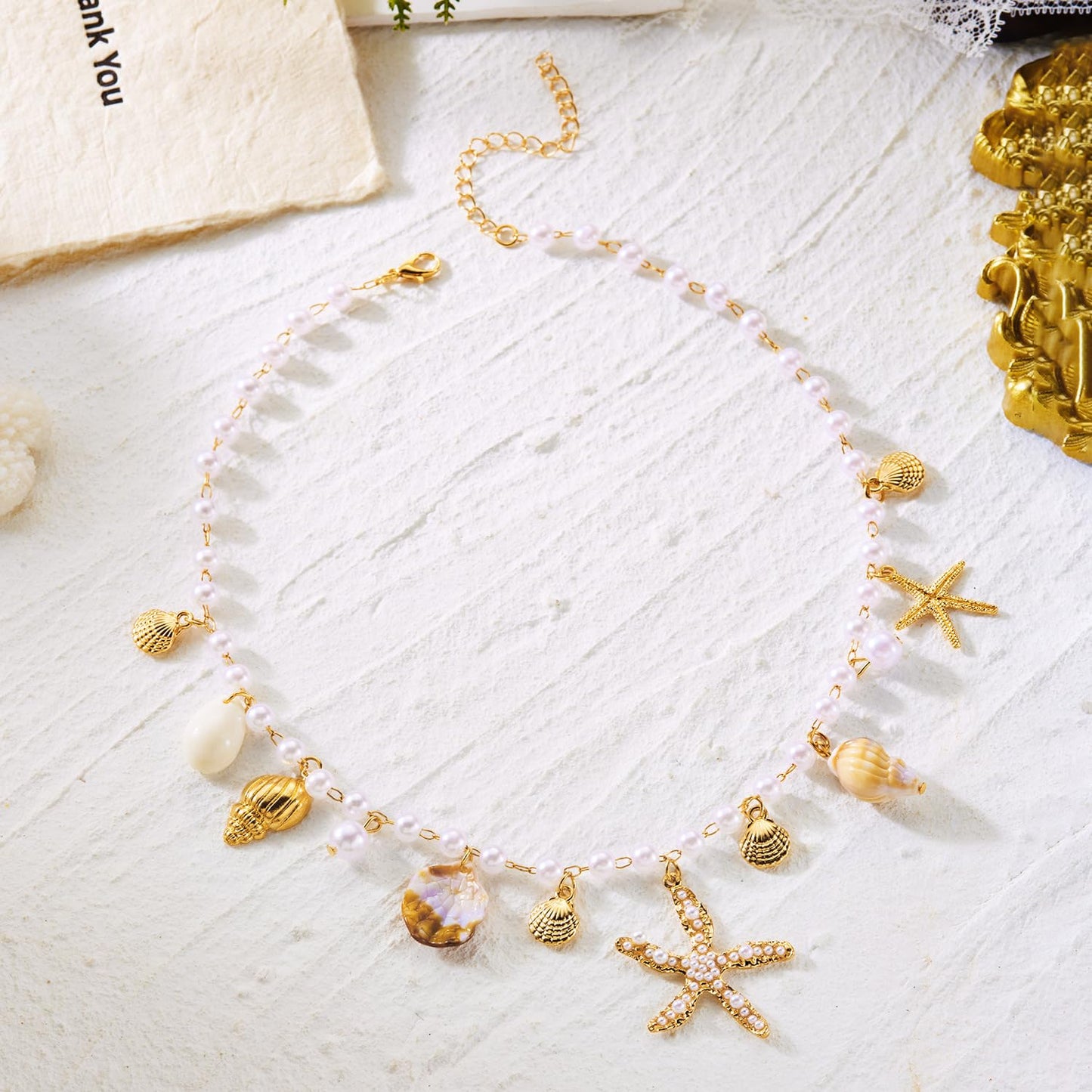 Gold Starfish Seashell Pearl Necklace for Women Gold Pearl Beaded Choker Necklace Summer Boho Starfish Seashell Charm Pendant Necklaces Beach Mermaid Jewelry Accessories