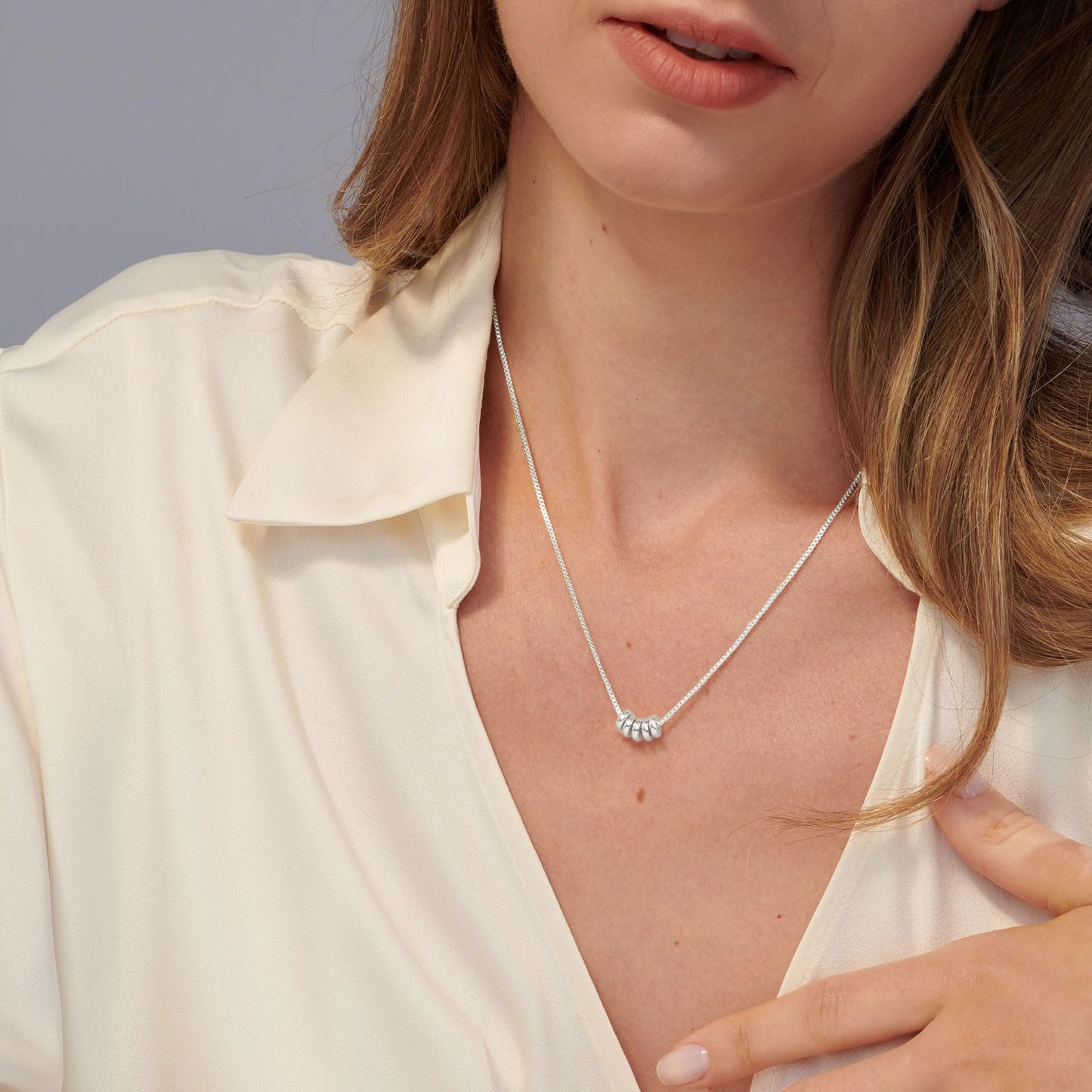 VRIUA Silver Necklace for Women 14K Silver Plated Dainty Silver Necklace Simple Jewelry Everyday