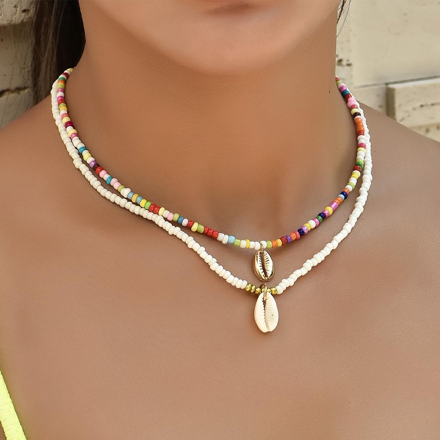 Luolinice Seashell Necklace for Women Gold Shell Necklace Natural Cowrie Shell Pendant Necklace Seashell Charm Necklace Beach Boho Jewelry