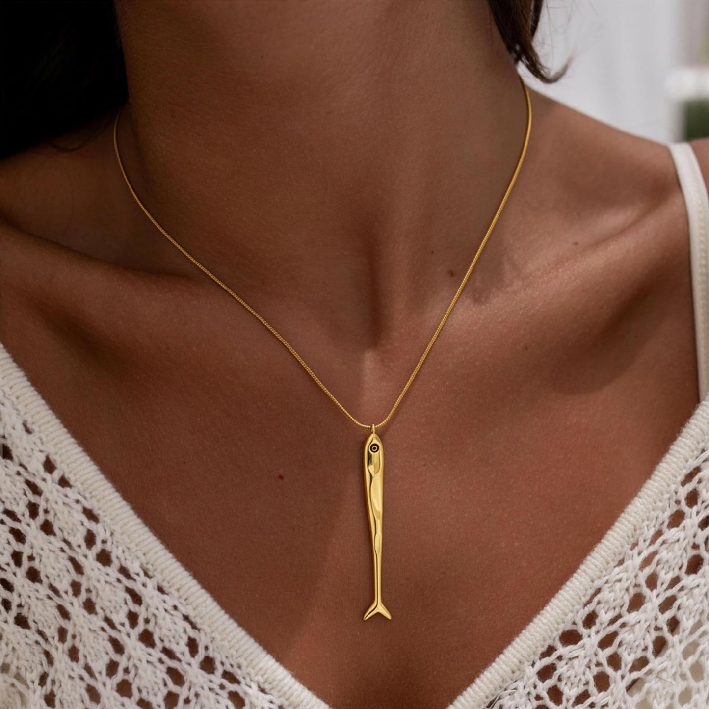 Lnmoieu Gold Fish Necklace for Women Beach Charm Pendant Ocean Jewelry