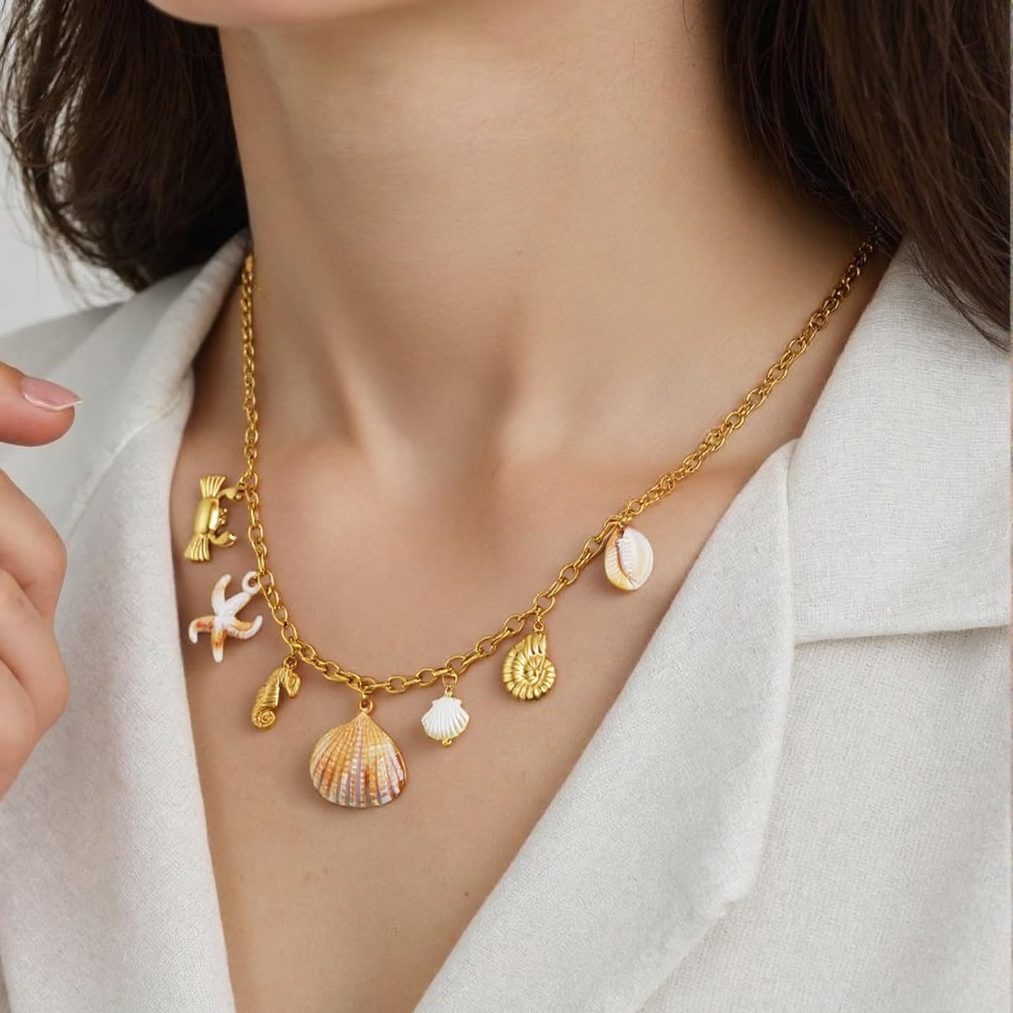 LCTrusttmor Gahna Sea Shell Necklace for Women, 18K Gold Plated Starfish Seahorse Crab Conch Charm with Adjustable Choker Necklaces for Women, Summer Beach Jewelry Gifts