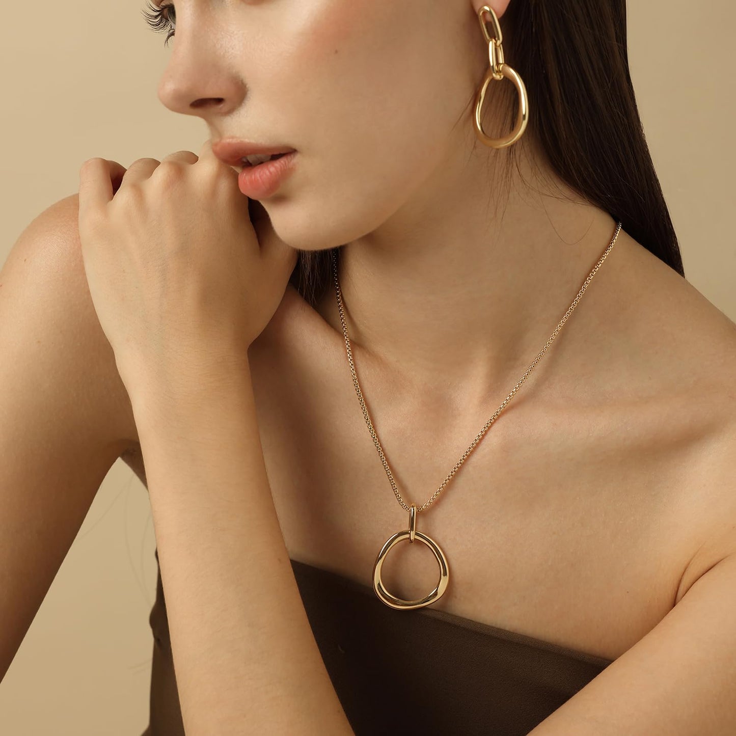 COBI Gold Circle Necklace for Women, 18K Gold Tone Finished Long Gold Necklace, Gold Statement Necklace Simple Everyday Jewelry, Fashion Trendy Birthday Gifts