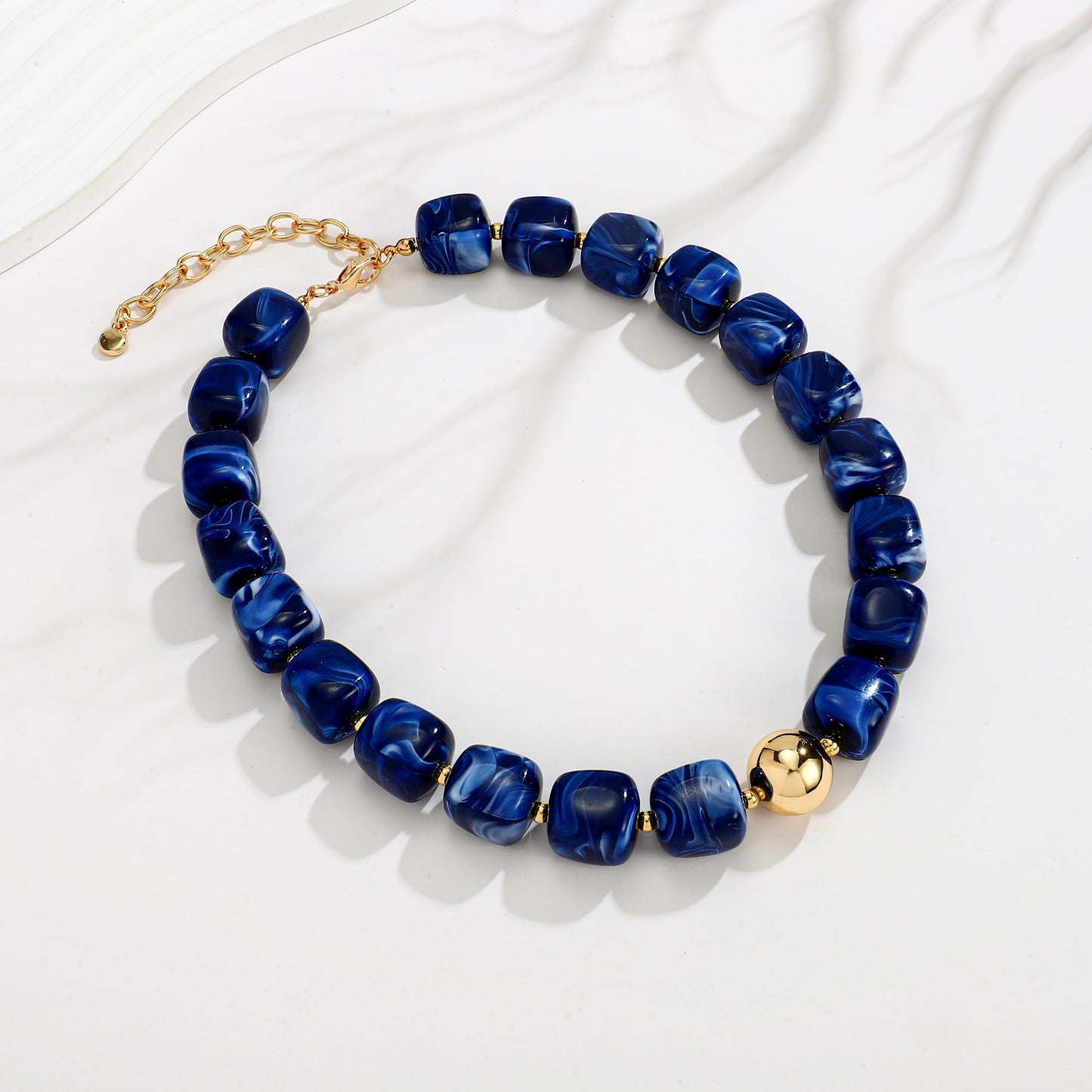 WOWORAMA Blue Chunky Beaded Necklace for Women Navy Blue Large Square Acrylic Beads Necklace Statement Chunky Choker Necklaces Summer Boho Jewelry