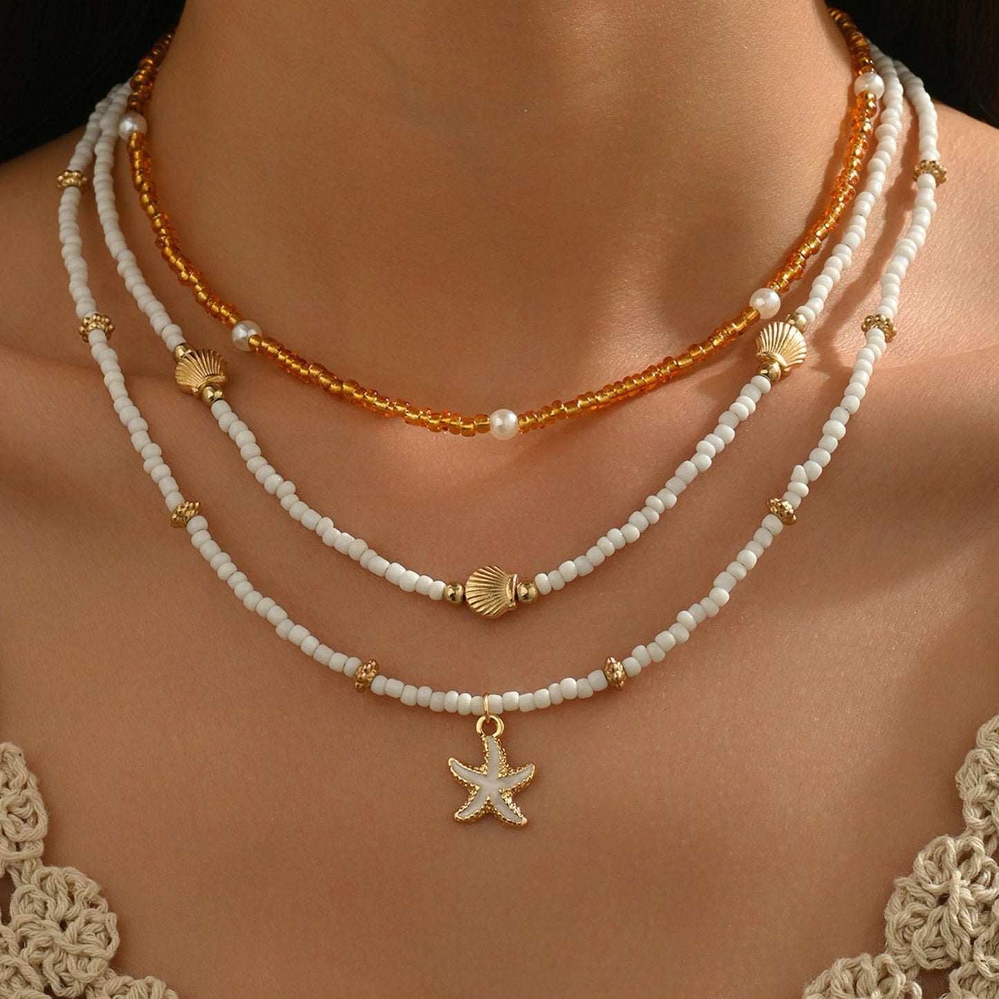 Gold Starfish Shell Necklace for Women Boho Layered Seashell Conch Shell Pearl Pendant Necklaces Set Bohemain Starfish Beach Necklaces Stack Beachy Summer Jewelry Outfits Accessories