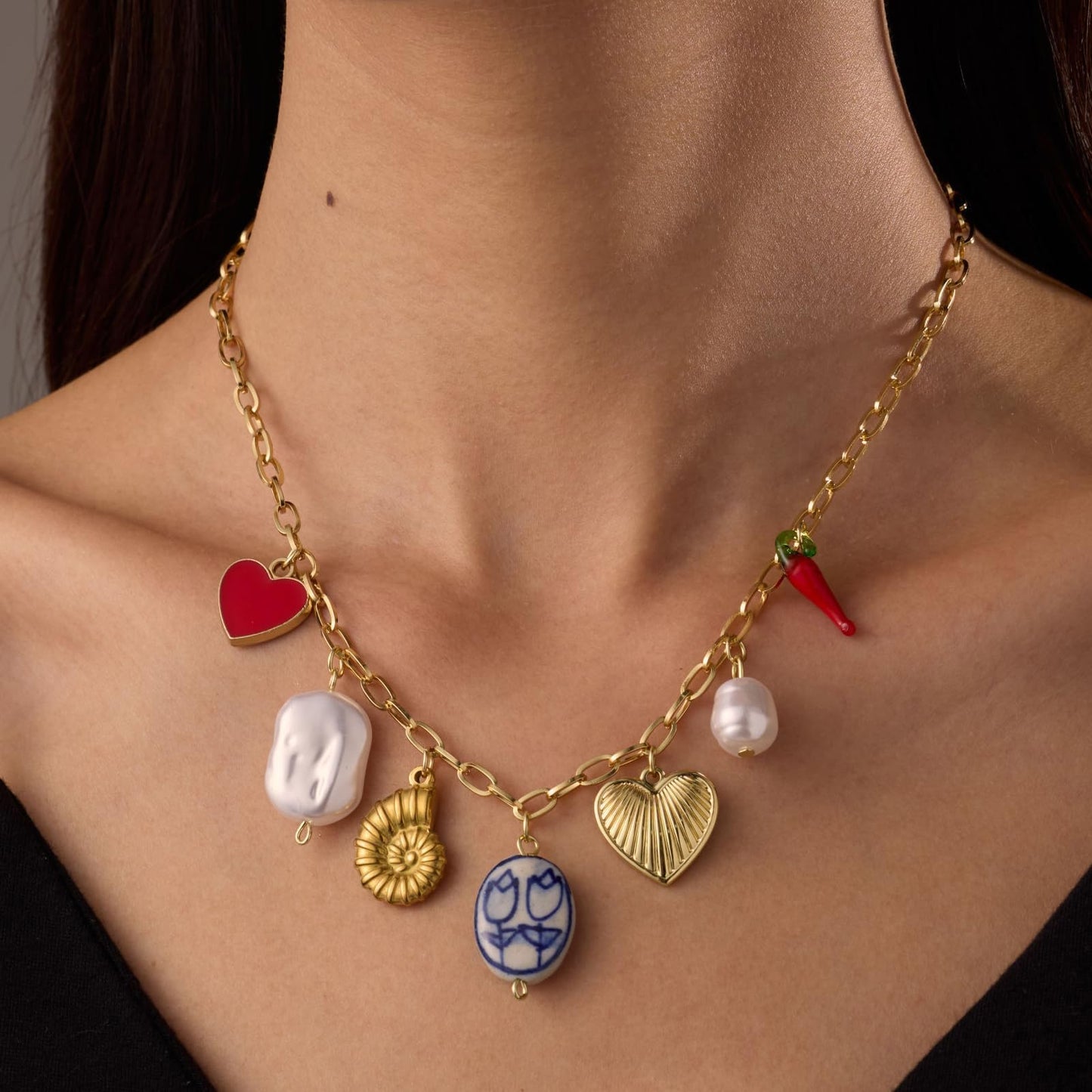 KummerSaprk Seashell Necklace Charm Necklace for Women Summer Vacation Jewelry for Women Starfish Sea Shell Pendant Jewelry Boho Beachy Stuff Accessories Gifts