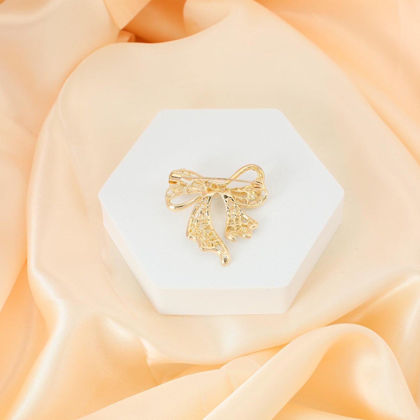 Vancy Utopia Rhinestone Bow Brooch Crystal Bowknot Brooches for Women Brooch Pin Wedding Fashion Jewelry Accessories,Women Gift