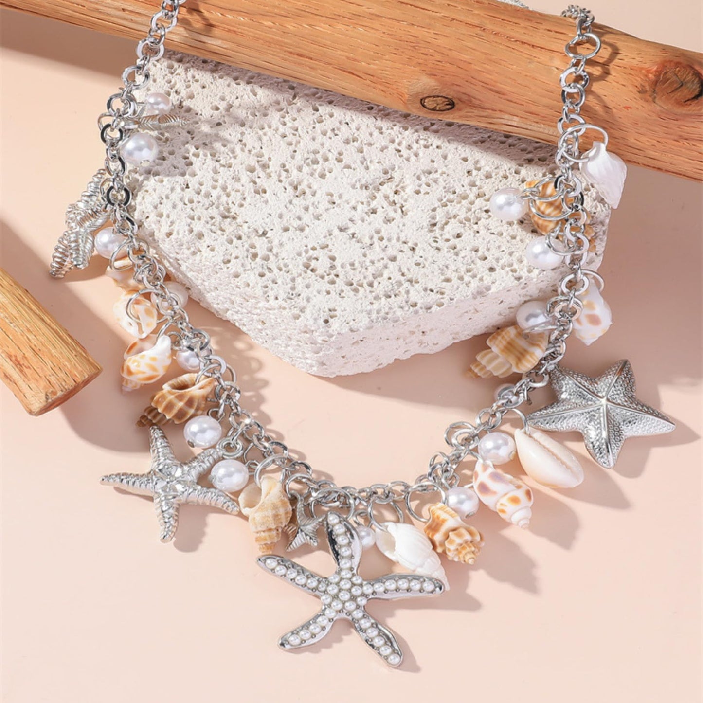 Frodete Starfish Necklace for Women Beach Necklaces Jewelry Layered Choker Drop Dangle Summer Vacation Outfits Theme Conch Seashell Accessories Ocean Pendant Dress Costume