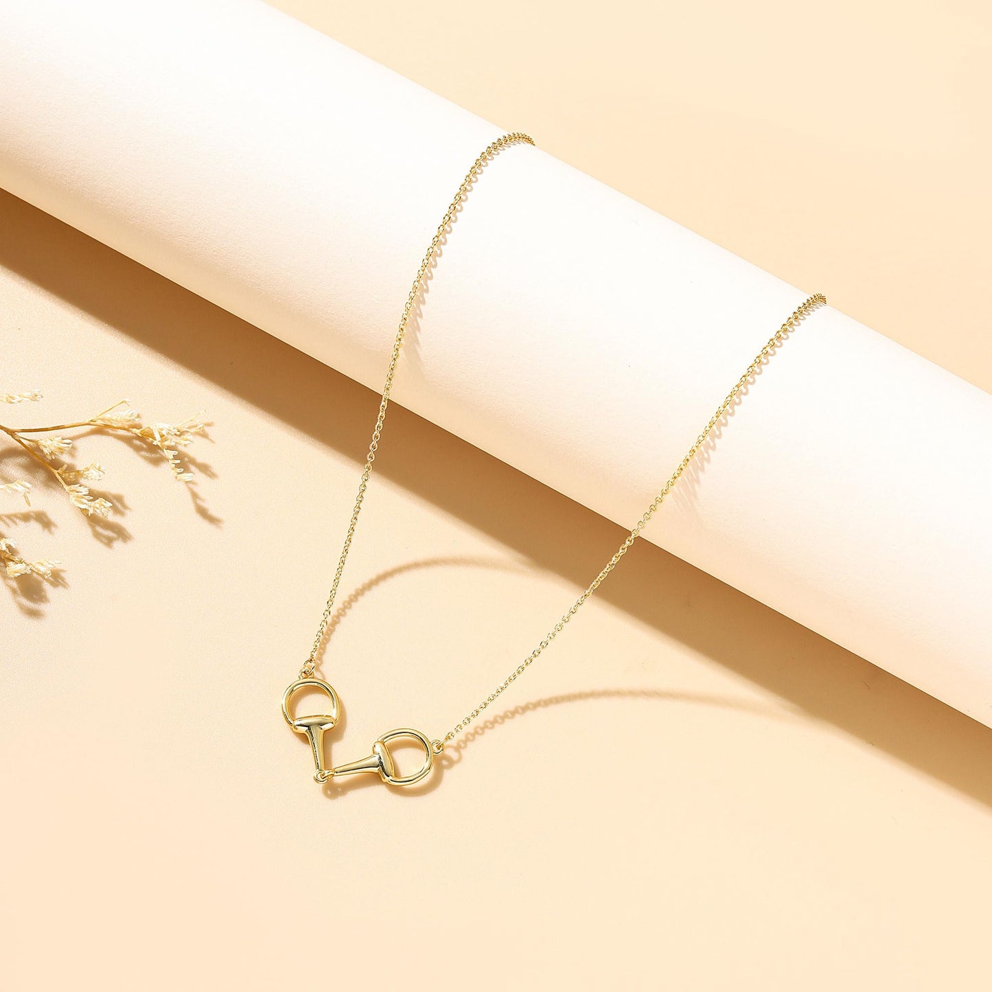 SIYOMONT Horse Necklace 14K Gold Plated Snaffle Bit Snaffle Bit Pendant Necklace Jewelry Gift for Women(G)