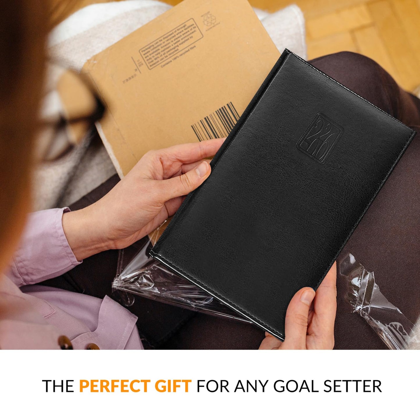 Leather Executive Daily Planner 2026 – A5-Compatible (8.3 x 5.9 in), One Page per Day Hourly Business Agenda, 416 Pages, Monthly Tabs, Hardcover – Made in Italy (BLACK 2026)
