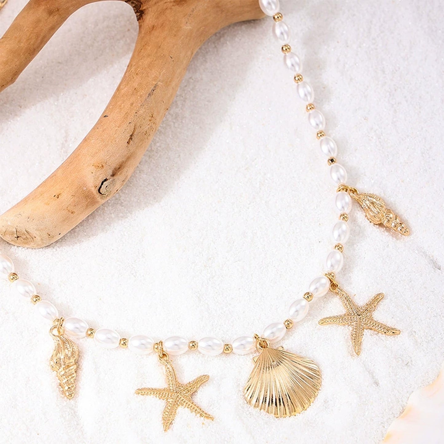 Frodete Starfish Necklace for Women Beach Necklaces Jewelry Layered Choker Drop Dangle Summer Vacation Outfits Theme Conch Seashell Accessories Ocean Pendant Dress Costume