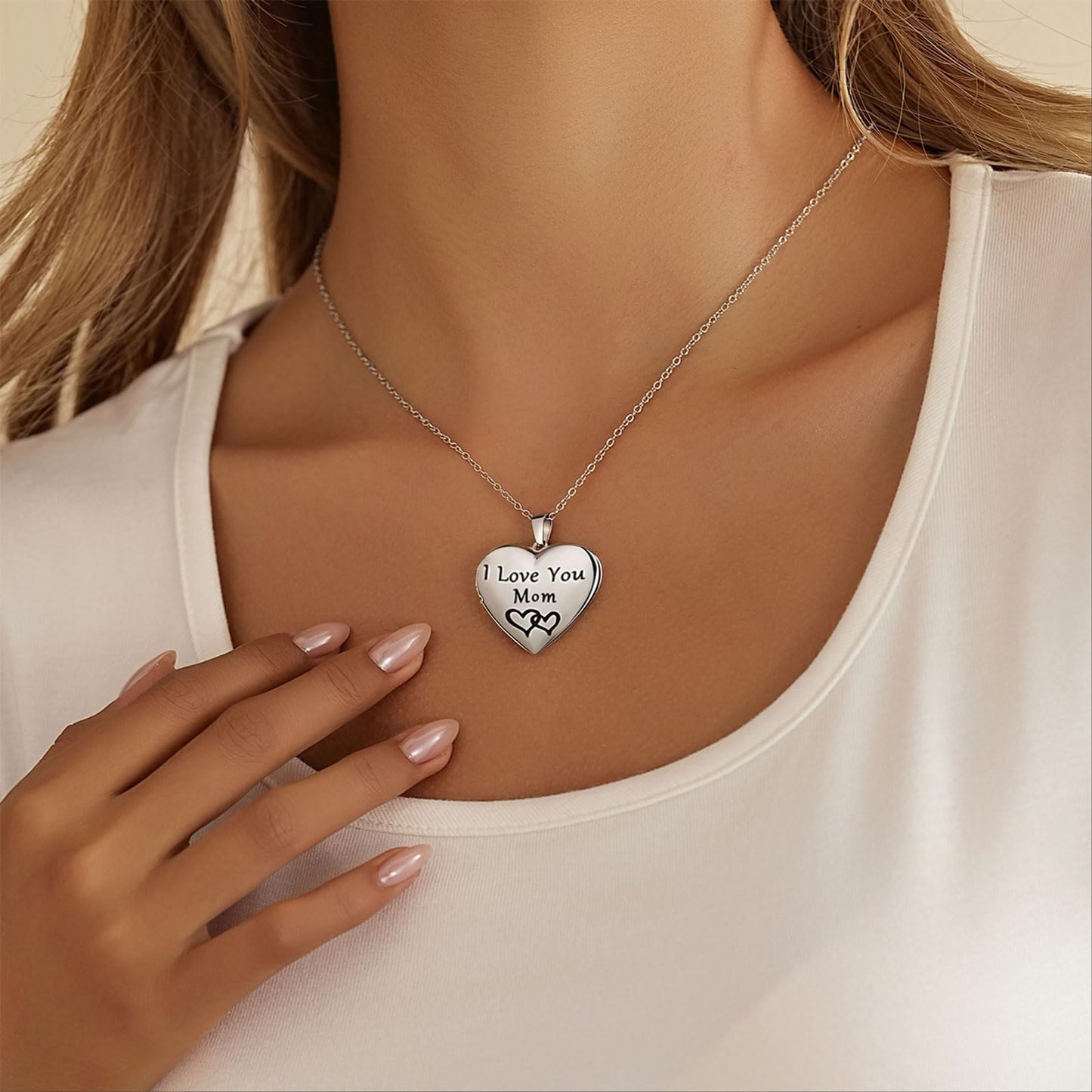 PHOCKSIN Custom Locket Necklace for Aunt Personalized Photo Locket Necklace Customized Silver Heart Lockets That Holds Pictures Birthday Gifts for Women