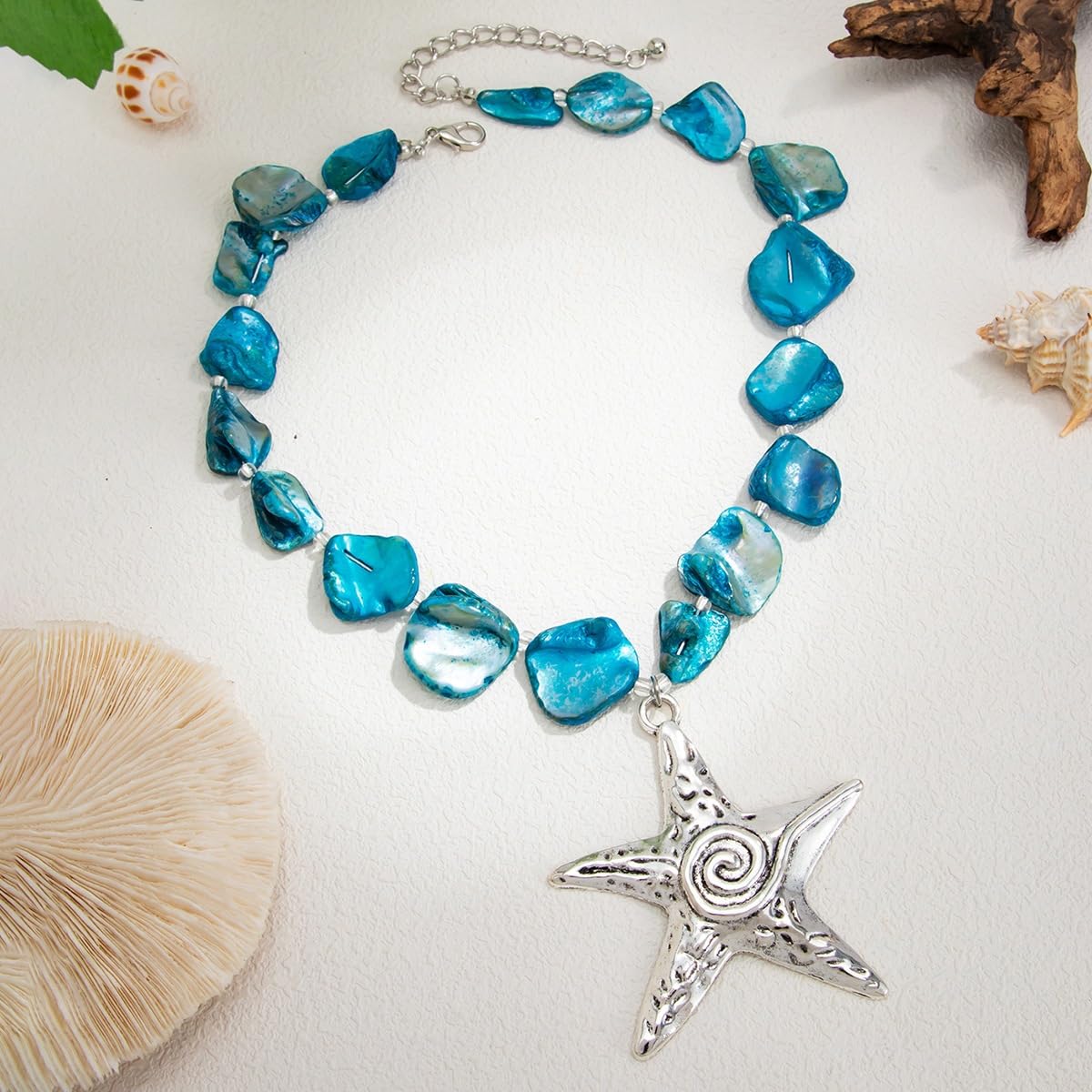LNNVKRV Chunky Silver Big Starfish Pendant Necklace for Women Fashion Adjustable Colorful Irregular Shell Beaded Choker Necklaces Boho Summer Beach Jewelry for Women (blue)