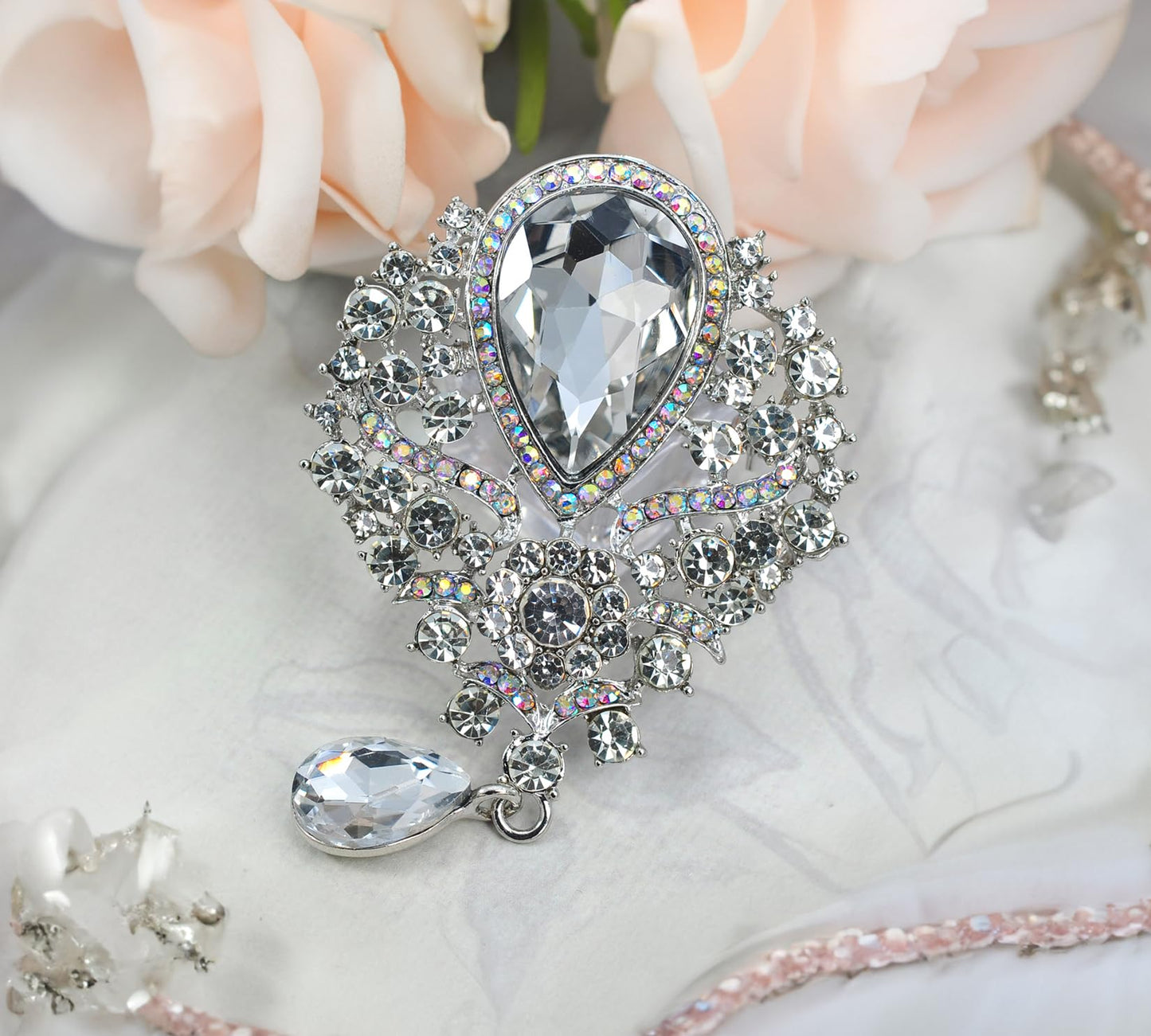 Gyn&Joy Vintage Inspired Crystal Clear Rhinestones Teardrop Flower Wedding Bridal Floral Brooch Pin