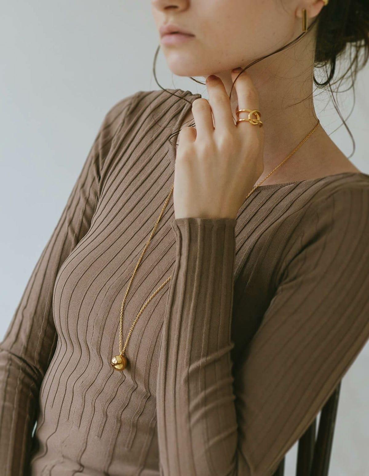 CANEVINKA 18k Gold Plated Ball Pendant Long Chain Necklace Dainty Personalized Handmade Layered Charm Spherical Sweater Necklace Glossy Minimalist Geometry Pendant Thin Cable Chain Necklace for Women