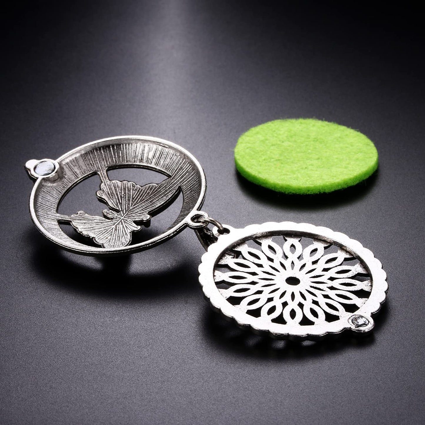Vie jeune Mixed Aroma Diffuser Locket Pendants Set, Essential Oil Diffuser DIY Necklace Jewelry Making Craft, Bulk Aromatherapy Diffuser Charms Gifts for Women (Random 8pcs Aroma Diffuser)