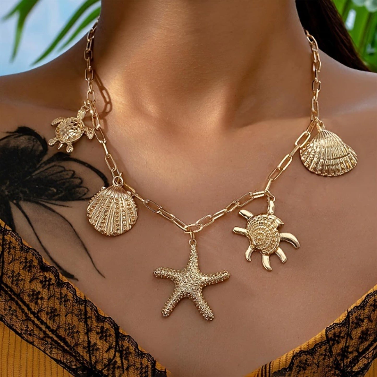 Frodete Starfish Necklace for Women Beach Necklaces Jewelry Layered Choker Drop Dangle Summer Vacation Outfits Theme Conch Seashell Accessories Ocean Pendant Dress Costume