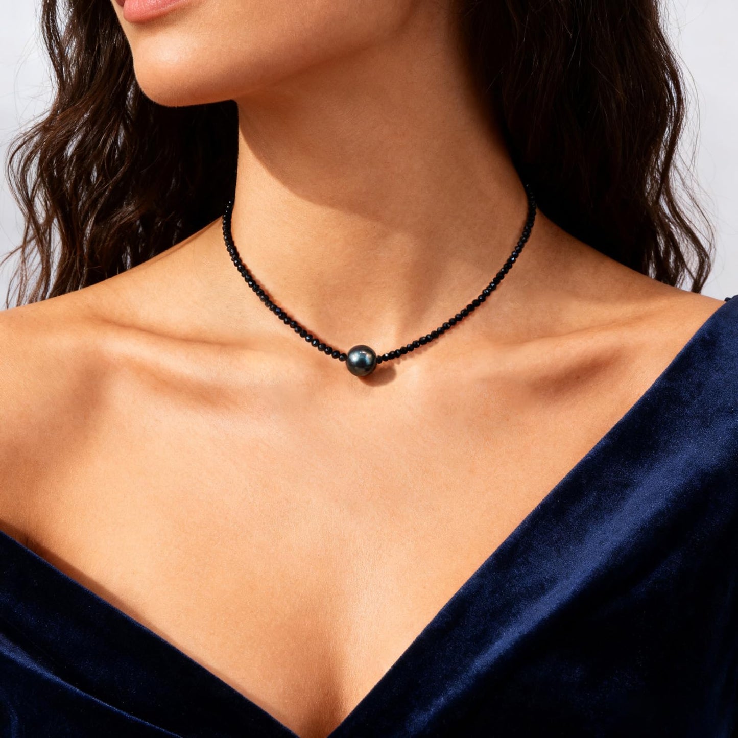GEMTAL Dainty Single Pearl Pendant Necklaces for Women Trendy,Womens Black Pearl Beaded Choker Necklace,Delicate Round Freshwater Pearl Necklace Jewelry Gift for Women girls(Black)