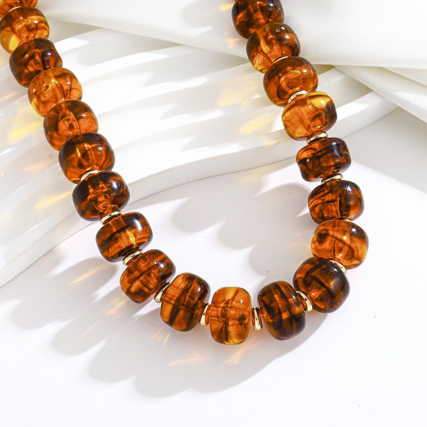 WOWORAMA Vintage Brown Beaded Necklace for Women Chunky Resin Beads Necklaces Statement Chunky Choker Necklace Trendy Boho Jewelry