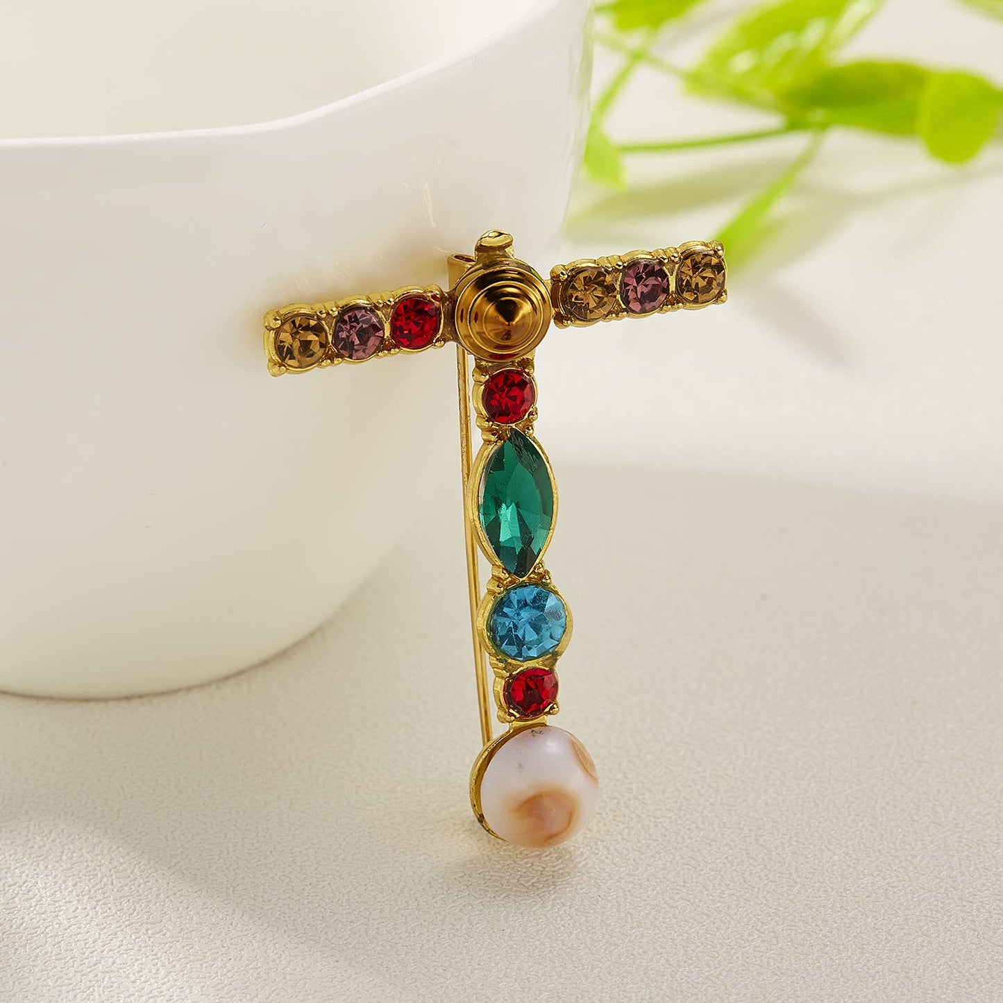 RINHOO Crystal Pearl Initial Brooch Gold Plated Enamel Colorful Letter Alphabet Breastpin Pin Jewelry for GIFTS (Gold T)